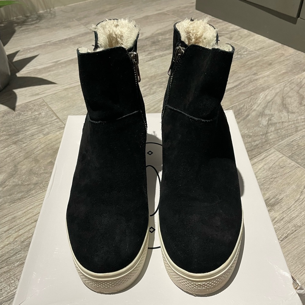 Steve Madden Wanda suede wedge sneaker